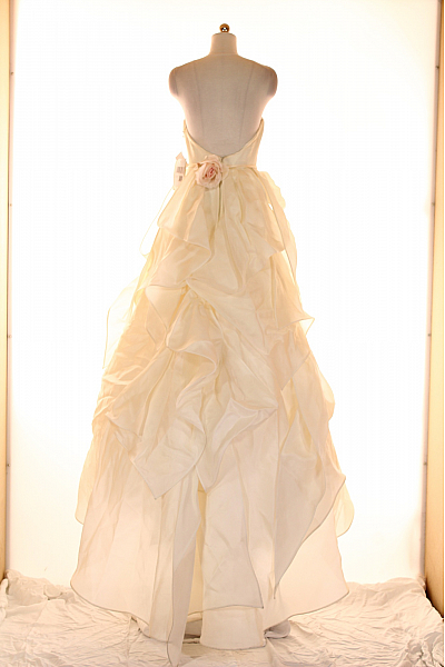 Šaty Hedvábné Bílé Second hand Vel. 42