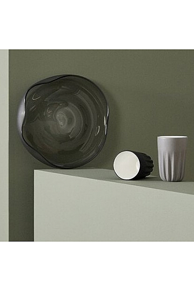 Kulatý podnos Hübsch Tray Kouřové sklo 23cm