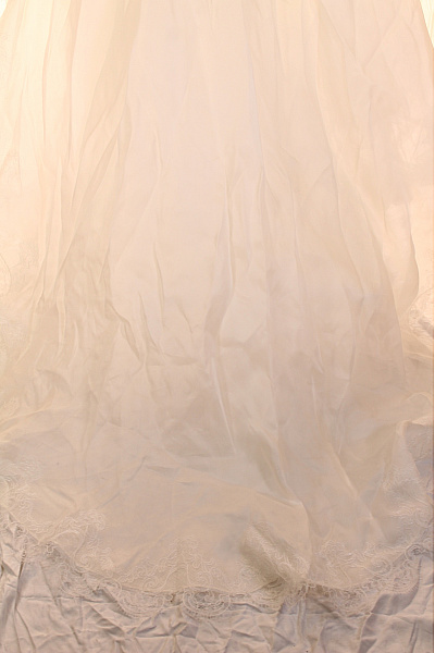 Šaty Hedvábné Bílé Second hand Vel. 42 | Unimoda | obrázek 5