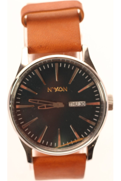 hodinky Nixon s hnědým páskem
