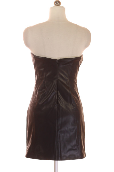 Pouzdrové šaty PULL&BEAR imitace kůže černé elegantní večerní
