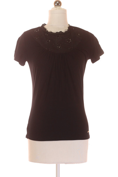 Elegantní černé Tričko Laura Scott S Krajkovými Detaily Pro Každou Příležitost