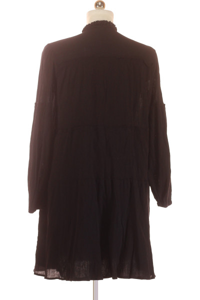 Lehké letní šaty bavlněné černé s krajkovým detailem