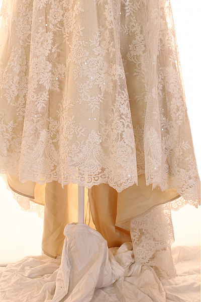 Šaty Béžové Vel. 42