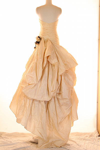 Svatební šaty  Šaty Hedvábné Béžové Vel. 38