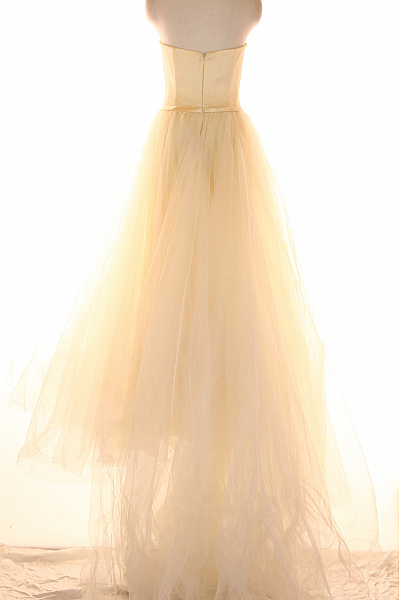 Šaty Béžové Vel. 38