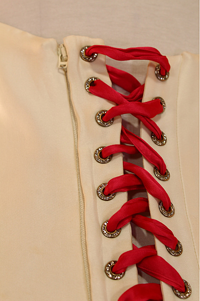 Svatební šaty  Šaty Hedvábné Béžové Second hand Vel. 40 | Unimoda | obrázek 4