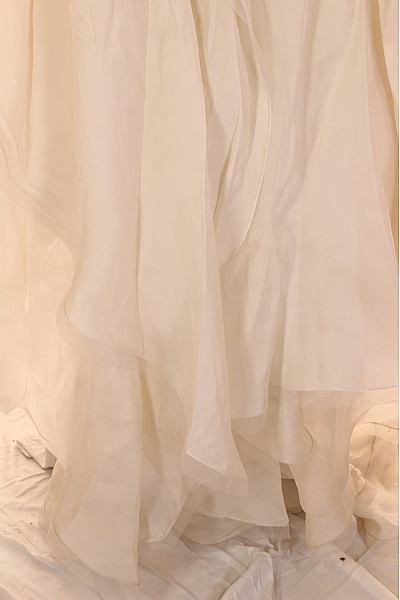 Svatební šaty  Šaty Hedvábné Béžové Second hand Vel. 40 | Unimoda | obrázek 5