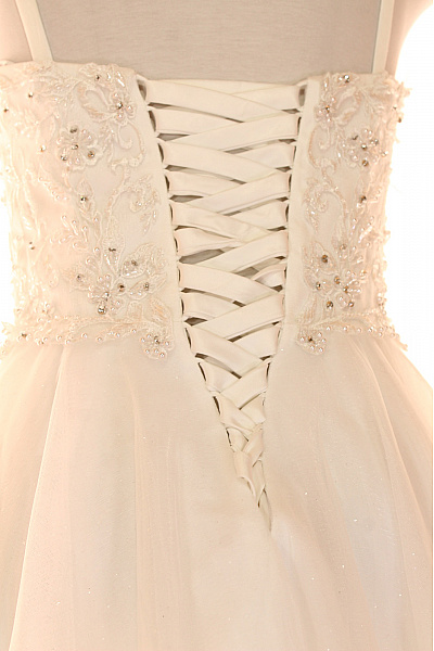 Svatební šaty  Šaty Bílé Second hand