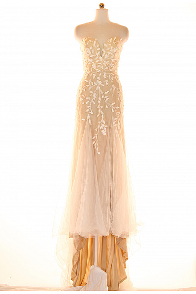 Svatební šaty  Šaty Béžové Second Hand Vel. 38