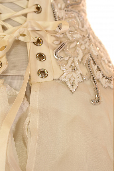 Šaty Béžové Second hand