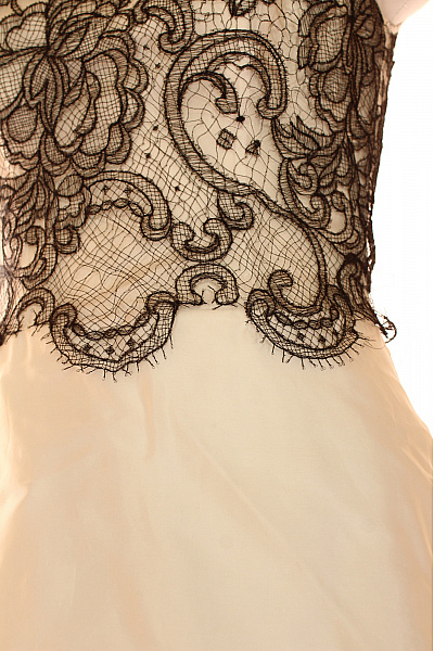 Svatební šaty  Šaty Hedvábné Béžové