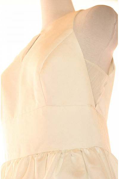 Weise Šaty Béžové