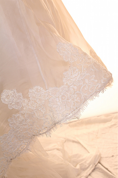 Svatební šaty  Šaty Béžové