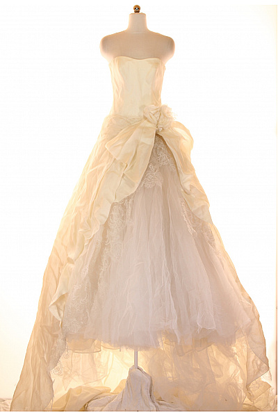 Svatební šaty  Šaty Béžové