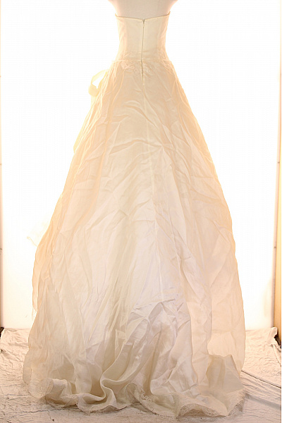 Svatební šaty  Šaty Béžové