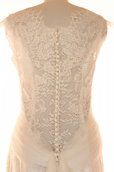 Svatební šaty  Šaty Bílé Second hand