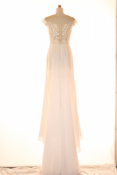 Svatební šaty  Šaty Bílé Vel. 36