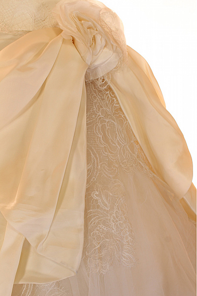 Šaty Béžové Vel. 38