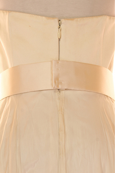 Svatební šaty  Šaty Hedvábné Béžové Vel. 40