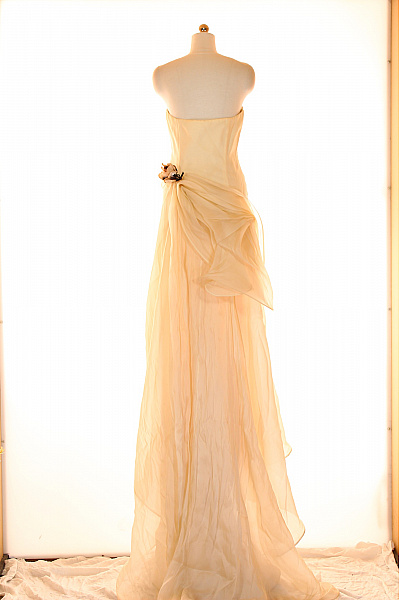 Svatební šaty  Šaty Hedvábné Béžové Second hand Vel. 40