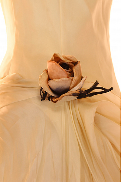 Svatební šaty  Šaty Hedvábné Béžové Second hand Vel. 40