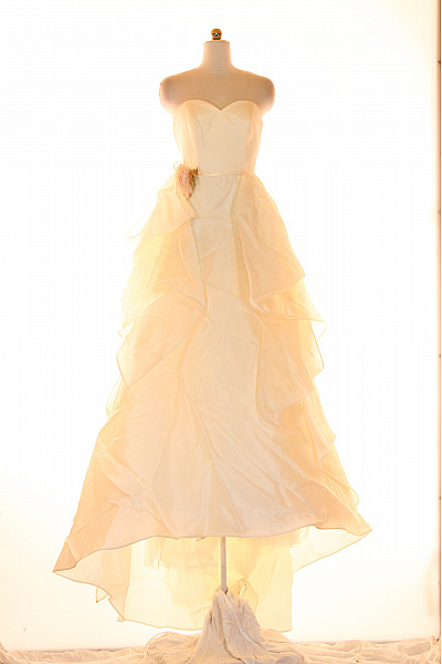 Šaty Hedvábné Béžové Outlet