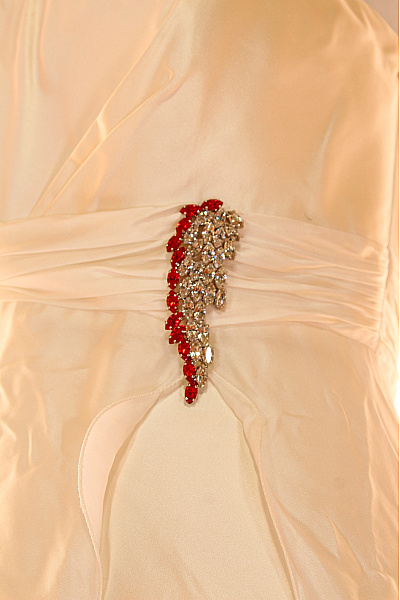 Svatební šaty  Šaty Béžové Vel. 40