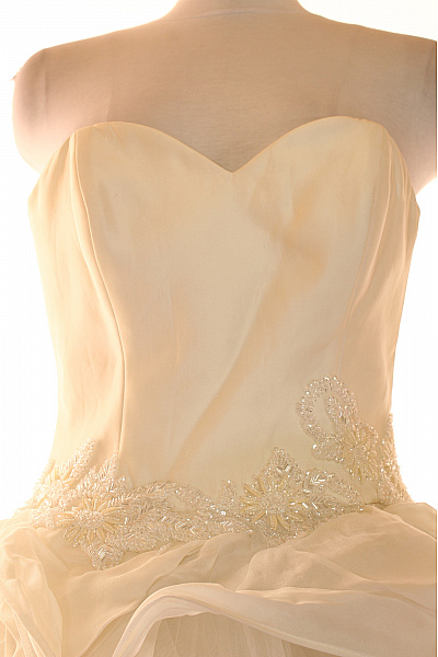 Svatební šaty  Šaty Hedvábné Béžové