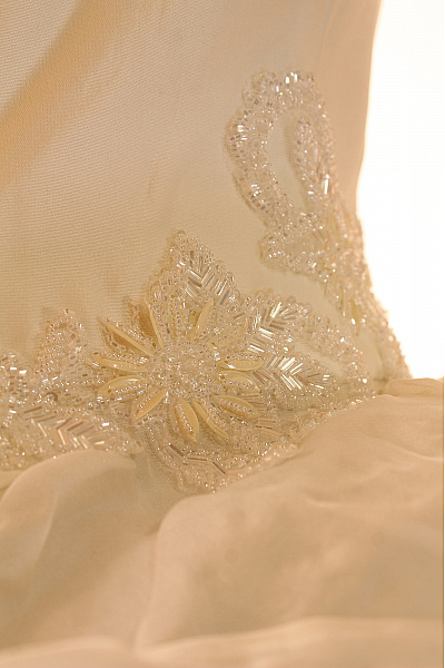 Svatební šaty  Šaty Hedvábné Béžové