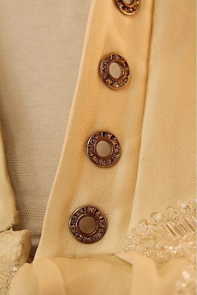 Svatební šaty  Šaty Hedvábné Béžové