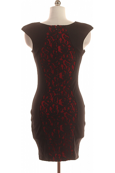 Lipsy Pouzdrové šaty  Šaty Černé