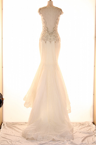 Svatební šaty  Šaty Cupro Béžové Second hand Vel. 40 | Unimoda | obrázek 3