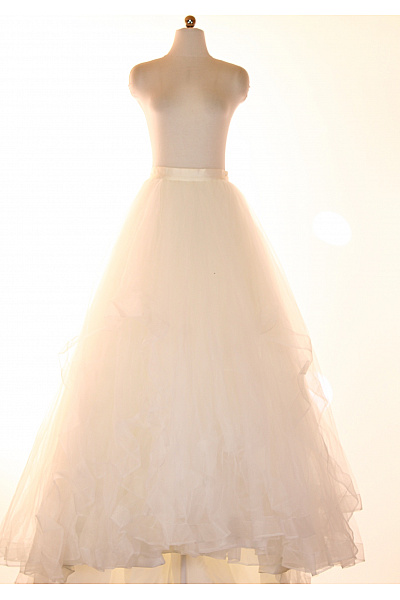 Dámská Polyesterová Bílá Svatební Dlouhá Volná Sukně S Volánky Vel. 6