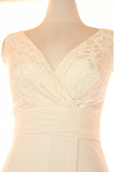 kraimod Dlouhé krémové svatební šaty krajkové v-výstřih empire Velikost 40 | kraimod | obrázek 3