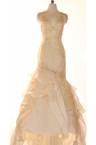 Dlouhé Hedvábné Svatební šaty Na Ramínka S Flitry Volánové Velikost IT 44