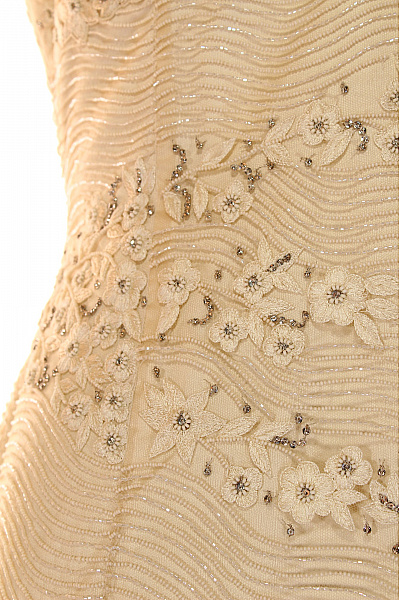 Dlouhé hedvábné svatební šaty na ramínka s flitry volánové Velikost IT 44 | Unimoda | obrázek 5