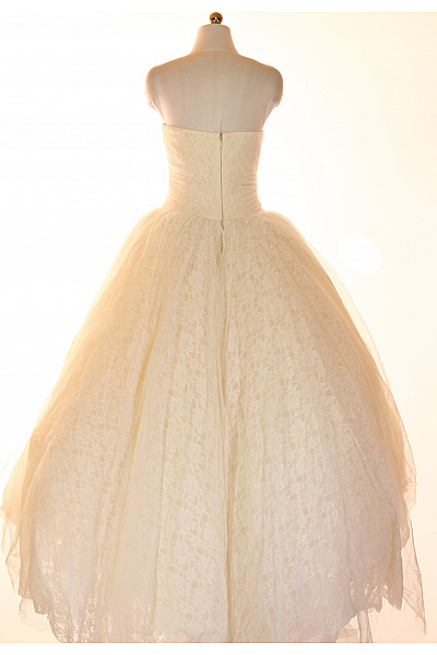 Svatební šaty krajkové krémové princeznovské retro tylové Vel. IT 44 | Unimoda | obrázek 2