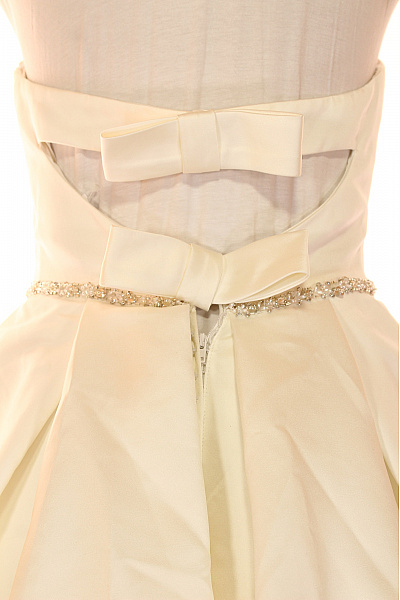 Svatební dlouhé bílé polyesterové šaty bez rukávů elegantní princeznovské Velikost 36 | Unimoda | obrázek 3