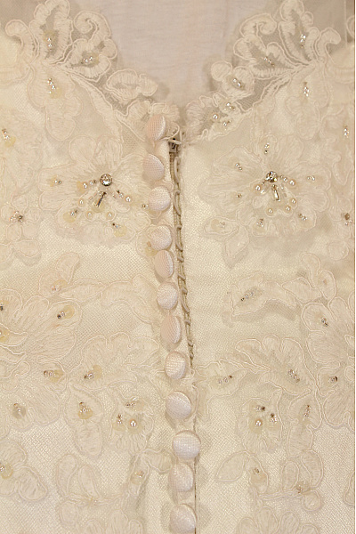 Dlouhé svatební krajkové šaty bez rukávů třpytivé elegantní Vel. US 8 | Unimoda | obrázek 4