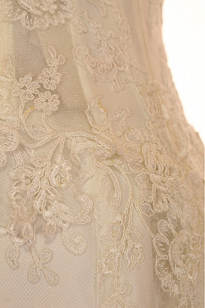 Svatební dlouhé krajkové šaty korzetové střih mořská panna elegantní Vel. IT 44 | Unimoda | obrázek 4