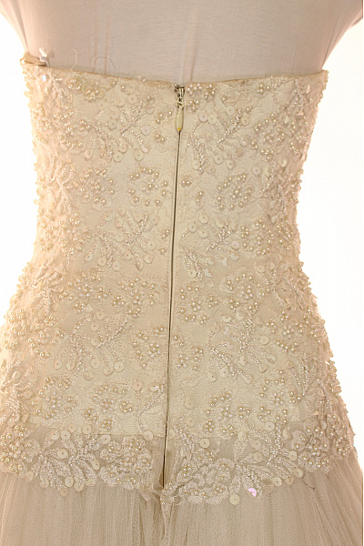 Svatební dlouhé šaty korzetové tylové A-střih s korzetem Velikost IT 42 | Unimoda | obrázek 3