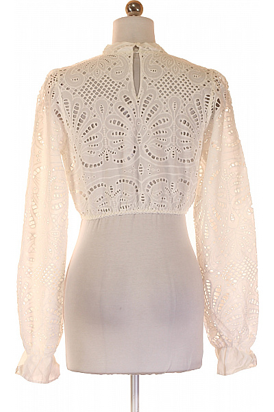 Bílá bavlněná halenka s dlouhým rukávem a výstřihem se stojáčkem madeirová Velikost 36 | Unimoda | obrázek 2