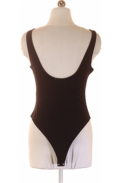 dámské černé tílko bez rukávů s hlubokým výstřihem Vel. 38 | Unimoda | obrázek 2