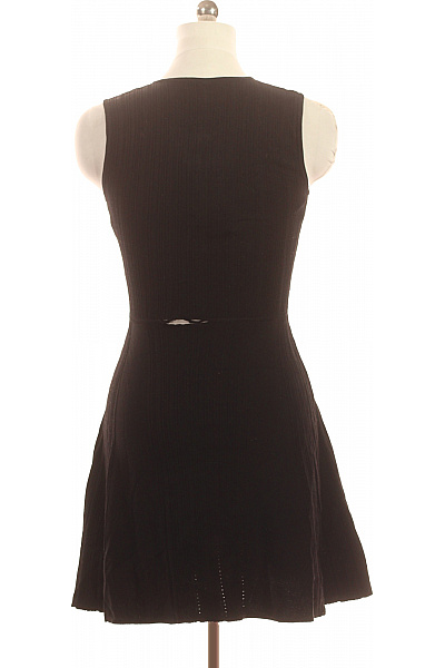 Guess Černé žebrované letní šaty s páskem Vel. 42 | Guess | obrázek 2