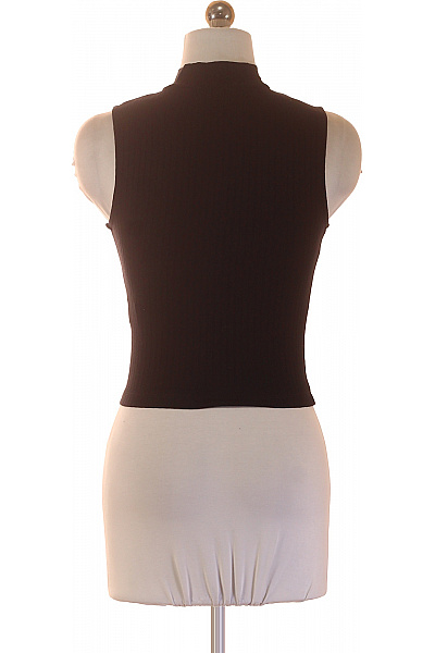Dámské černé tričko bez rukávů crop top se stojáčkem basic Velikost 34 | Unimoda | obrázek 3