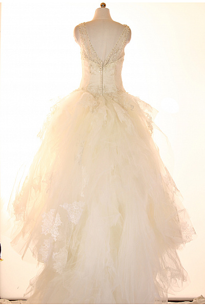 Svatební dlouhé princeznovské tylové šaty s korzetem třpytivé Velikost 40 | Unimoda | obrázek 2