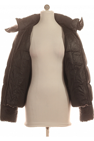 Calvin Klein Černá prošívaná puffer bunda s kapucí Vel. S | Calvin Klein | obrázek 3