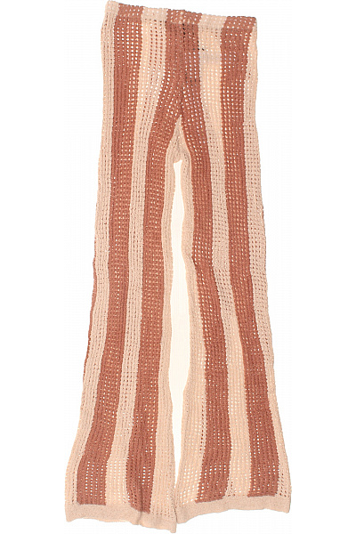 boohoo Dámské pletené pruhované zvonové kalhoty béžové | boohoo | obrázek 3