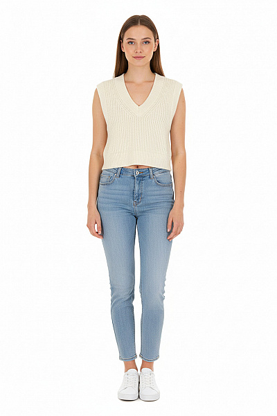 Kratká Dámská Vesta Bílá Second Hand Vel. S